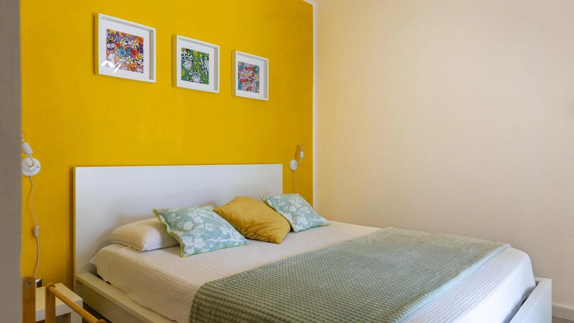 Almar Holiday House Quartu SantʼElena 0*,